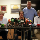 Tres de les víctimes dels atemptats a Barcelona i Cambrils Ana Cortés, Núria Figueras i Rubén Guiñazú, amb l'assessor d'UAVAT, Robert Manrique.