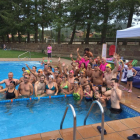 Unos cincuenta nadadores participaron en las '24 Horas Solidarias de Natación'.