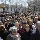 Una multitud de veïns s'ha concentrat davant l'Ajuntament de Getafe per mostrar el seu suport a la mare de les víctimes.