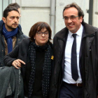 Plano medio de Josep Rull y su mujer volviendo al Supremo después de comer, el 23 de marzo deñ 2018.