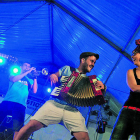 Els Catarres portaran la seva música pop-folk el pròxim 15 de juliol al pàrquing de la Bòbila.