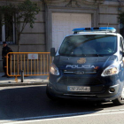 El president del Parlament, Roger Torrent, a les portes de la seu de l'ONU a Ginebra, Suïssa.