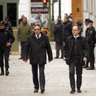 Los diputados de Junts per Catalunya, Jordi Turull y Josep Rull en la entrada del Tribunal Supremo.