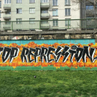 Imagen del grafiti que se colgó en la zona del canal del Danubio en Viena.