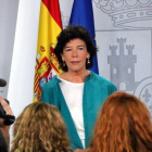 La portaveu del govern espanyol, Isabel Celaá, a la roda de premsa posterior al Consell de Ministres.