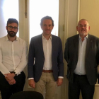 Els investigadors del CEDAT Antoni Pigrau i Endrius Cocciolo en acabar la reunió amb representants del govern balear.