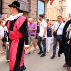 El president de la Generalitat, Quim Torra, passejant per Tortosa durant la Festa del Renaixement.