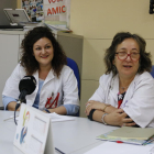 Plano medio de las dos psicólogas del CAS, Carme Casas i Noemí Vivas, en una entrevista con el ACN. Imagen publicada el 26 de junio de 2018