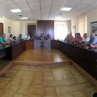 Vecinos y políticos del municipio se reunieron este lunes para determinar acciones conjuntas.