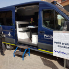 La nova furgoneta de la Policia Local de Tortosa habilitada com a Punt d'Atenció Ciutadana.