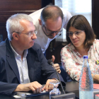 Els diputats de JxCat Josep Maria Forné, Gemma Geis i Josep Costa a la Junta de Portaveus