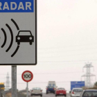 Imatge d'un radar en una carretera espanyola.