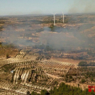 Imagen de la humareda que provoca el incendio de Gandesa.