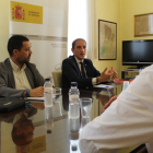 El subdelegat del govern espanyol, José Crespín, reunit amb els representants de l'Associació de Transportistes ASTORANS LLEIDA.