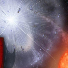 El grano de polvo fue lanzado por una estrella que explotó antes del nacimiento del Sistema Solar. Su análisis reveló grafito rico en carbono (rojo) con material rico en oxígeno (azul).