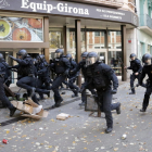 Els agents dels Mossos d'Esquadra durant les càrregues el passat dia 6 a Girona.