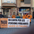 Alguns dels membres de la Marea de Pensionistes, el dilluns passat a la plaça Corsini.