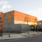 La Biblioteca Pere Anguera està localitzada al barri Mas Iglesias.