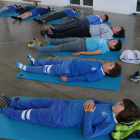 Pla obert dels alumnes que participen en la sessió del projecte de 'mindfulness' del l'escola Joan Ardèvol de Cambrils. Imatge del 2 de maig del 2019 (Horitzontal).