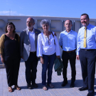 La delegación de cinco eurodiputados después de la visita a Carme Forcadell en la prisión de Mas d'Enric.