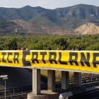 Imatge de la pancarta penjada a l'N-340 a Alcanar.