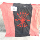 Bandera de Falange robada del museu del Camp d'Aviació de la Sénia.