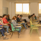 El curs es realitza a la Biblioteca Municipal de Constantí de dilluns a divendres.