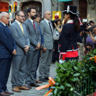 La Mesa del Parlament encapçalada pel president del Parlament, Roger Torrent, fent l'ofrena floral al monument de Rafel Casanova l'11 de setembre del 2018.