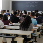 Imagen de archivo de un aula durante la realización de un examen.