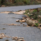 Pla detall dels desperfectes provocats per les fortes pluges al Barranc de la Llet de Tortosa.