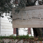Cartel del centro geriátrico Itaca d'Arenys de Mar.