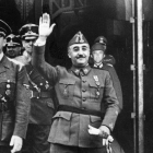 Foto difundida por EFE en 1940 de la entrevista de Franco y Hitler en Hendaya. La imagen de los dictadores fue superpuesta.