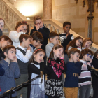 Els nens i nenes de l'escola de música cantant les nadales