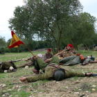 Pla general dels soldats republicans morts i dels nacionals durant la recreació històrica de l'últim combat de la Batalla de l'Ebre a la Fatarella.