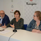 D'esquerra a dreta: Carles Figuerola, cap gestió cultural de l'Ajuntament de Tarragona; la consellera Begoña Floria i la presidenta de l'Associació de Músics de Tarragona, Sandra Ramos.