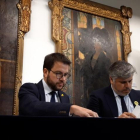 El vicepresidente del Gobierno, Pere Aragonès, y el alcalde de Valls, Albert Batet, han firmado hoy el acuerdo.