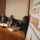 Imatge de la presentació de l'estudi impulsat per Xavier Bonal, a la dreta, que s'ha celebrat a l'Institut Municipal d'Educació de Tarragona.