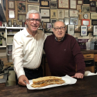 Josep Fèlix Ballesteros, ayer, en Can Boada, con su dueño.