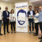 Pere Segura y varios miembros de la lista de Vila-seca Segura, este lunes.