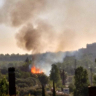 Imagen del incendio de vegetación en el paseo 30 de octubre de Salou.