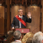 El concejal de JxCat en Barcelona Joaquim Forn saludando al público en el Saló de Cent, el 15 de junio del 2019.