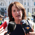 La presidenta de la ANC, Elisenda Paluzie, en una atención a los medios en la plaza de Cibeles de Madrid