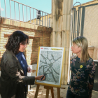 Berasategui i Llauradó explicant el projecte davant El Roser.