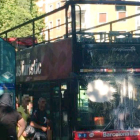 Estado en que quedó el autobus turístico.