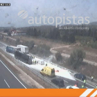 Imatge de l'accident a l'AP-7 a l'Aldea.