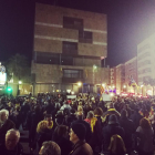 Los manifestantes se han concentrado delante de la Subdelegación de Gobierno de Tarragona.