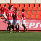 Els futbolistes tarragonins celebrant un dels gols anotats al Nou Estadi aquesta temporada.