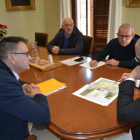 Los participantes de la reunión ayer en el Ayuntamiento de Reus.