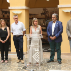 La presidenta de la Diputació de Tarragona, Noemí Llauradó, acompañada de los cuatro vicepresidentes, durante la presentación del cartapacio del ente supramunicipal.
