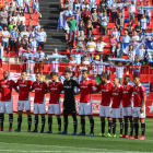 Els jugadors del Nàstic, abans de començar el partit contra el Málaga